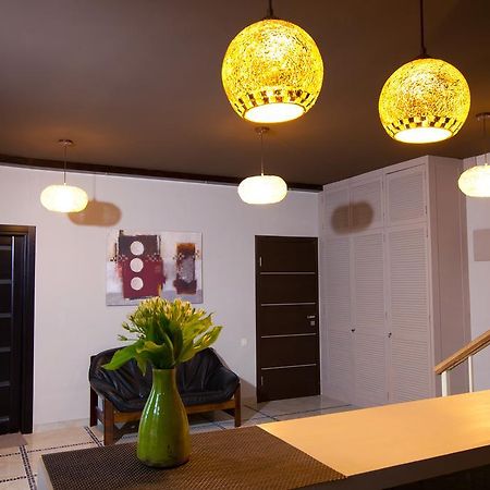 Gosti Hotel Odessa Eksteriør billede