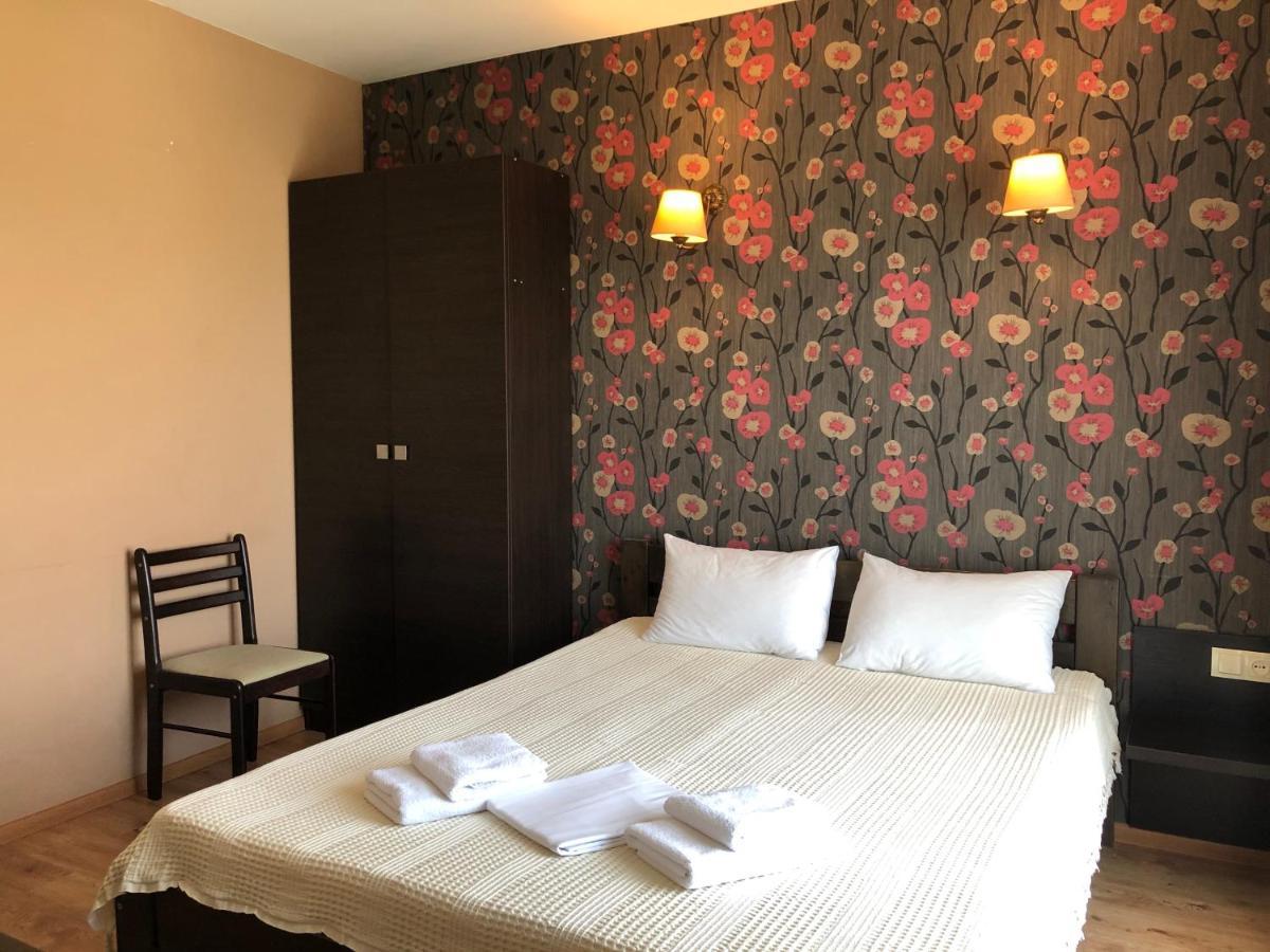 Gosti Hotel Odessa Eksteriør billede