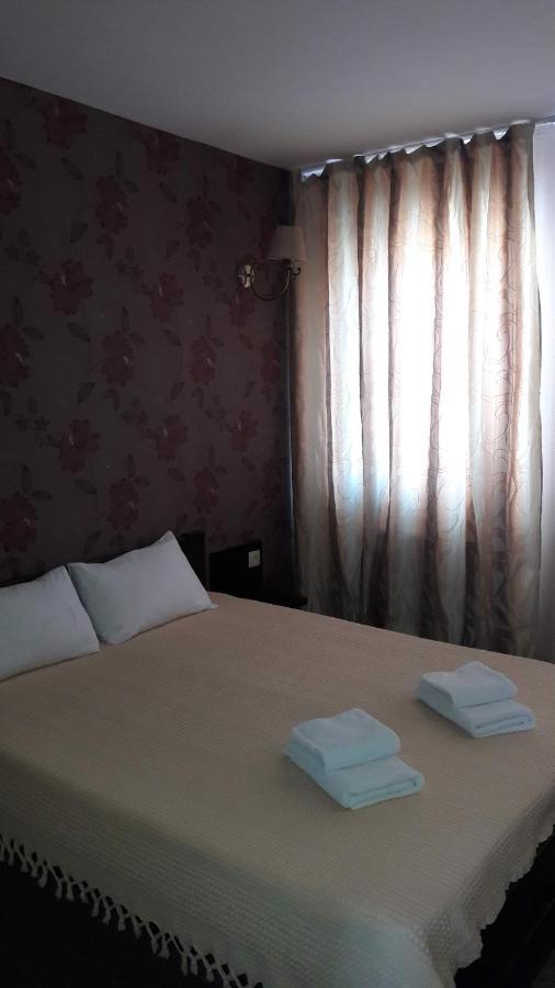 Gosti Hotel Odessa Eksteriør billede