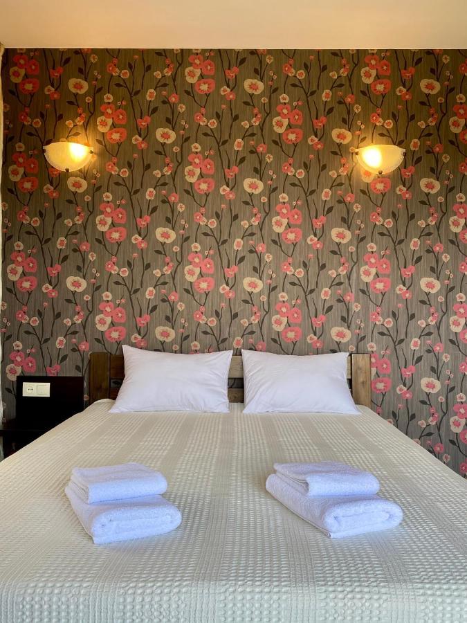 Gosti Hotel Odessa Eksteriør billede